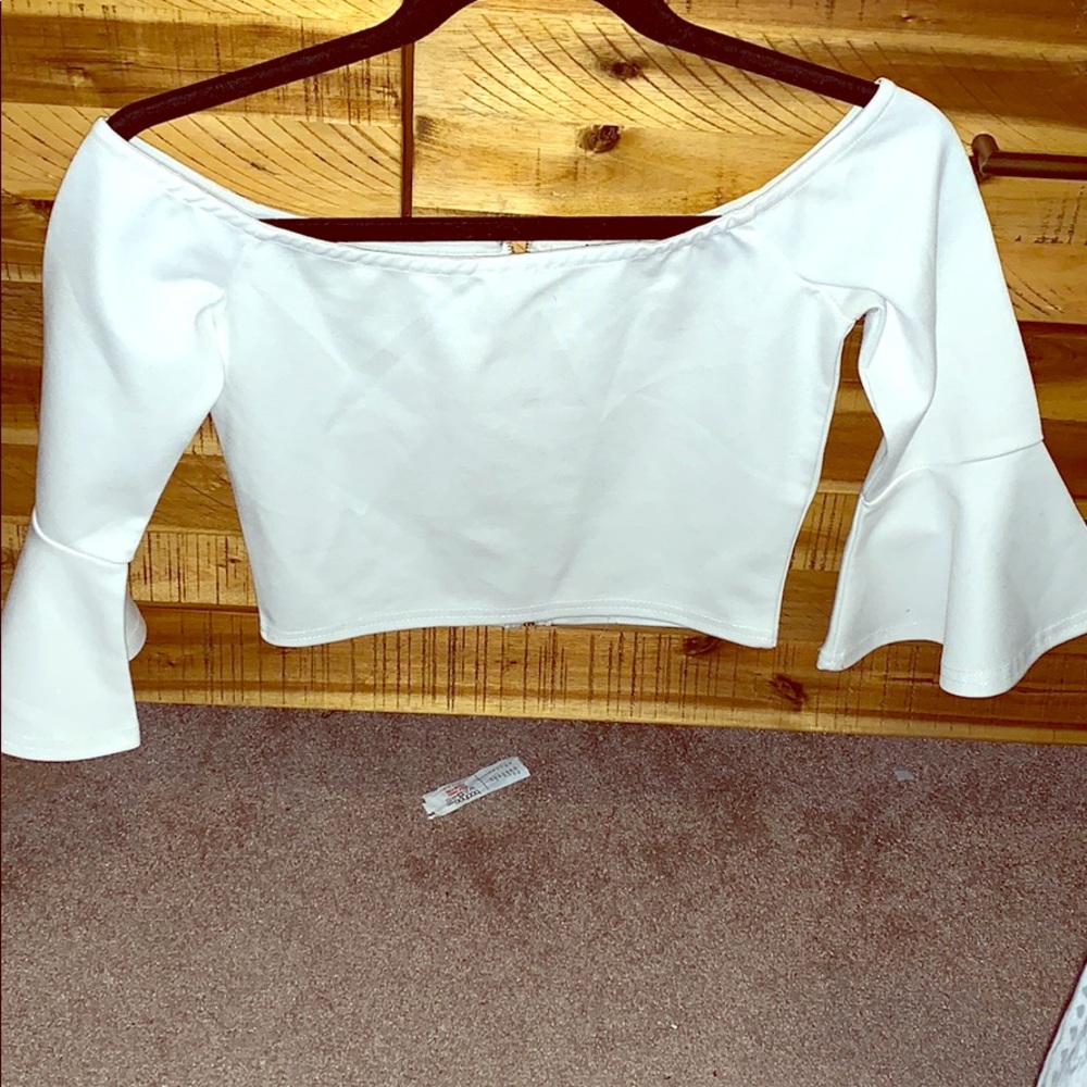 Tobi White long sleeve crop top